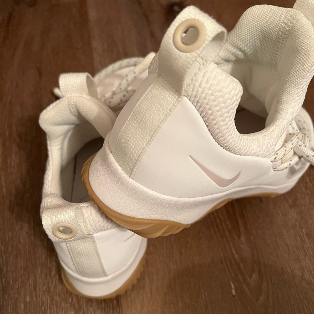 Nike Women’s City Loop